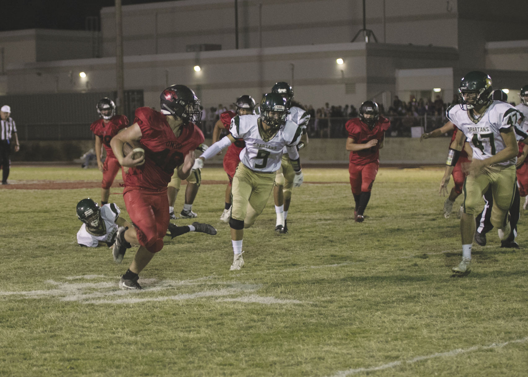 Cardinals defeat Spartans at home